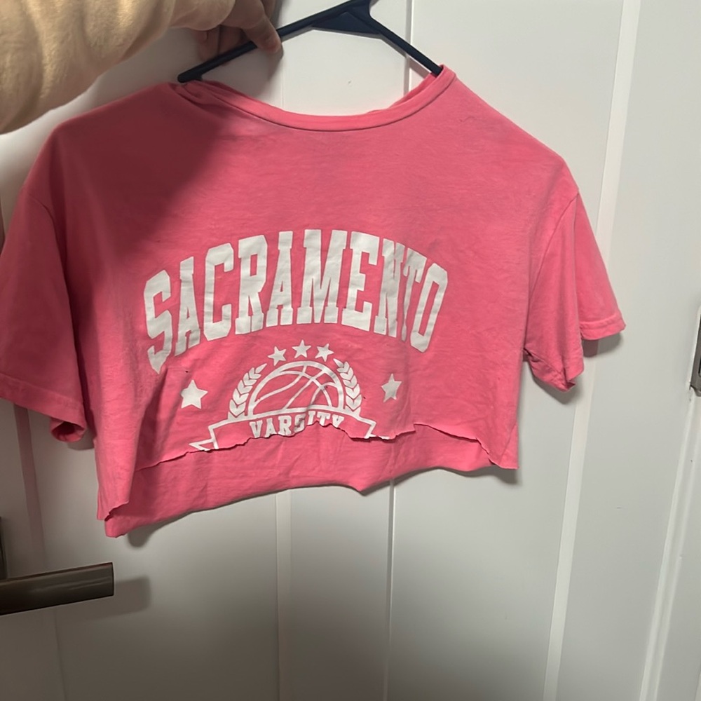 XS pink cropped top